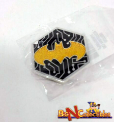 Funko Batman Symbol Gold Glitter Pin